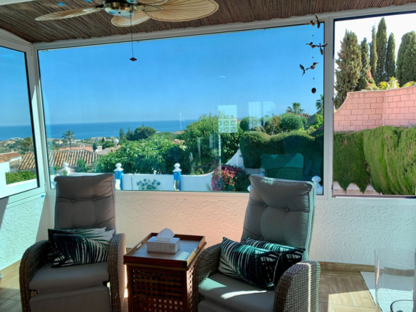 Villa for sale in Benalmadena