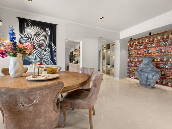 Villa for sale in Benalmadena