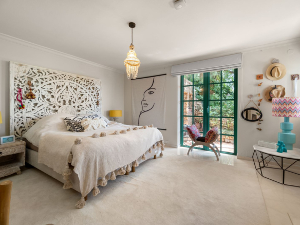Villa for sale in Benalmadena