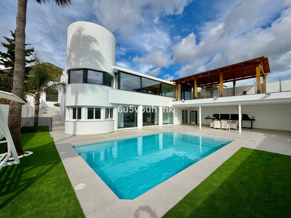 Villa-in-Benalmadena-Ref-R5412136 Villa for sale in Benalmadena