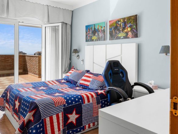 Villa for sale in Benalmadena