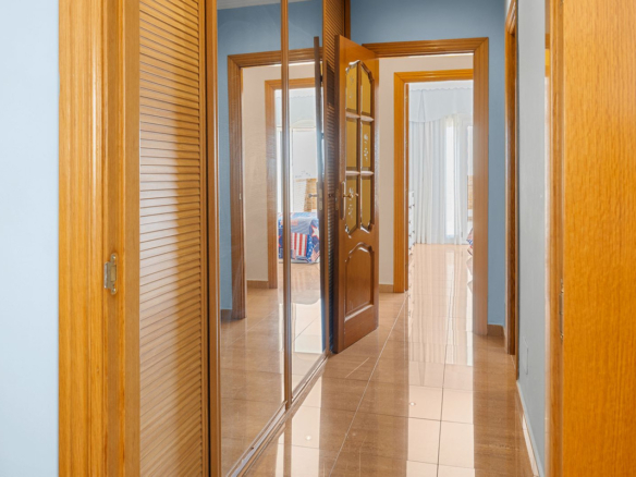 Villa for sale in Benalmadena