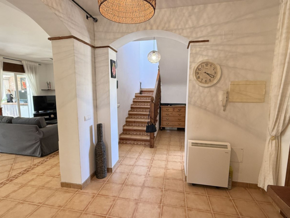 Villa for sale in Coín
