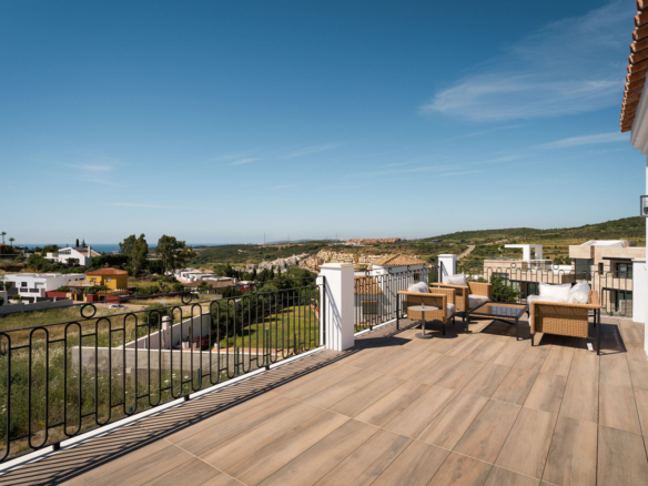 Villa for sale in Estepona