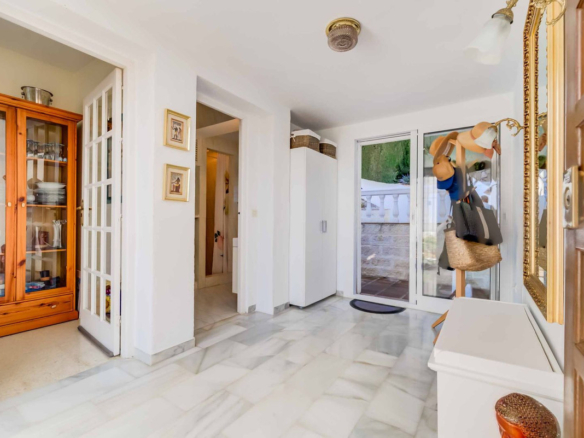 Villa for sale in Fuengirola