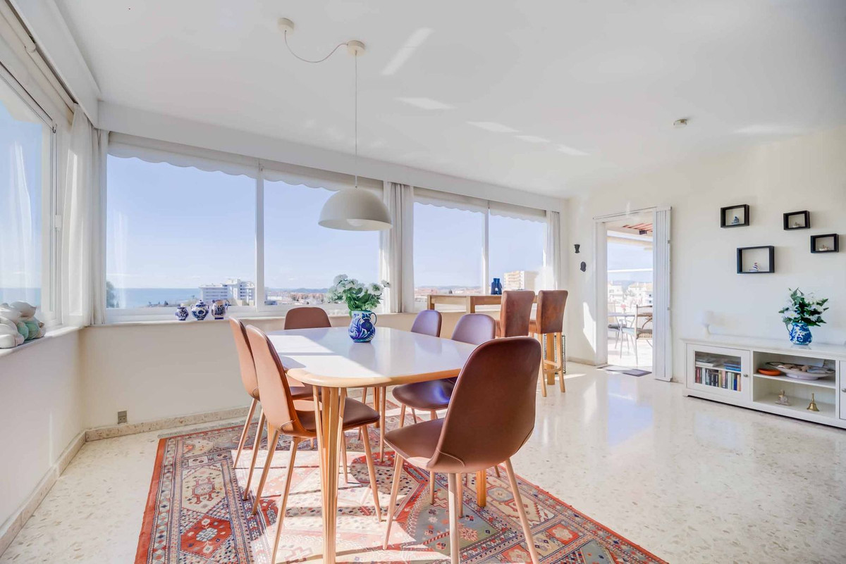 Villa for sale in Fuengirola