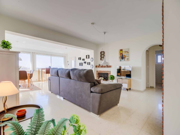 Villa for sale in Fuengirola