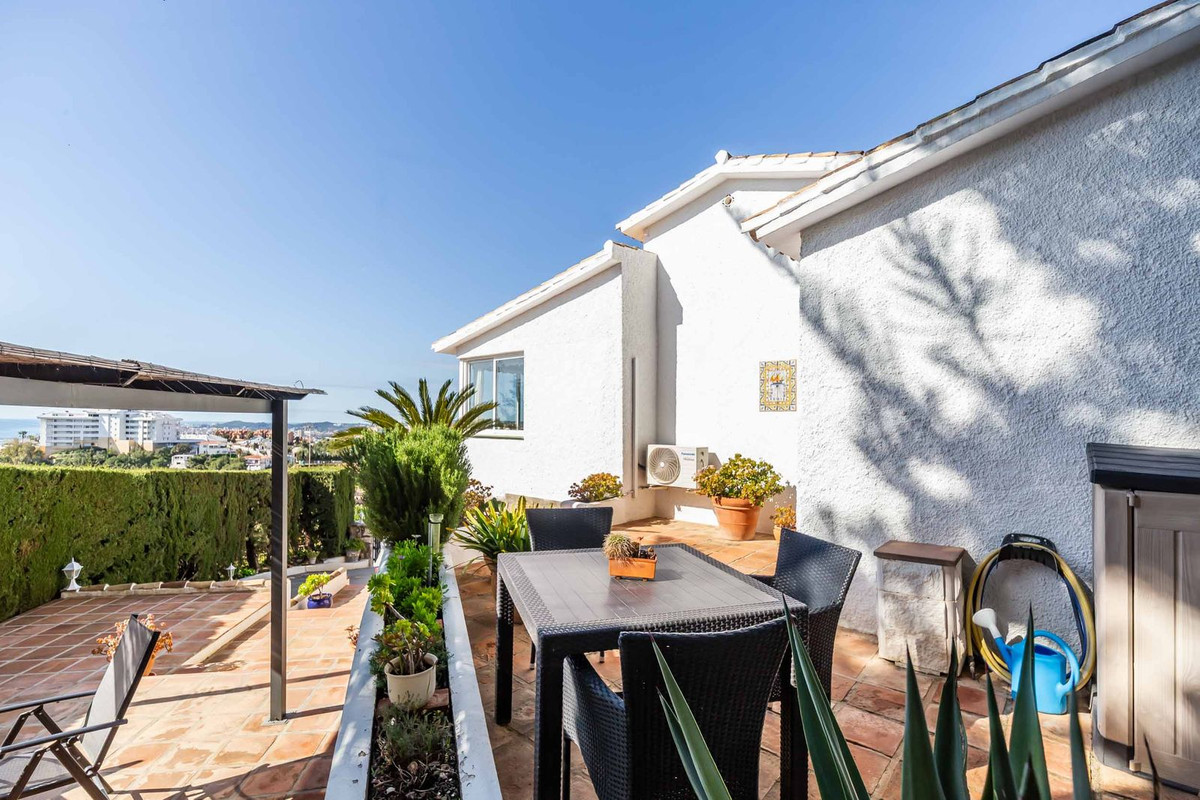 Villa for sale in Fuengirola