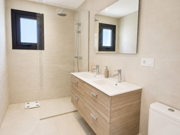 Villa for sale in Fuengirola