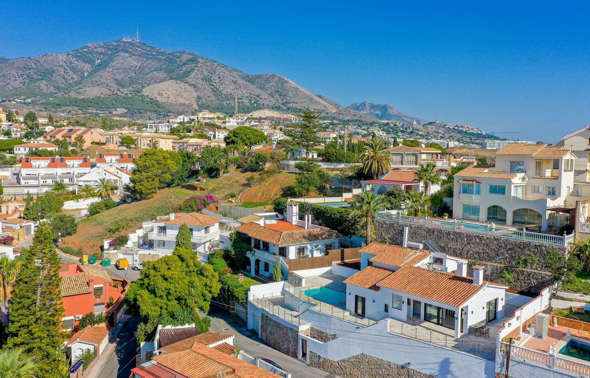 Villa for sale in Fuengirola