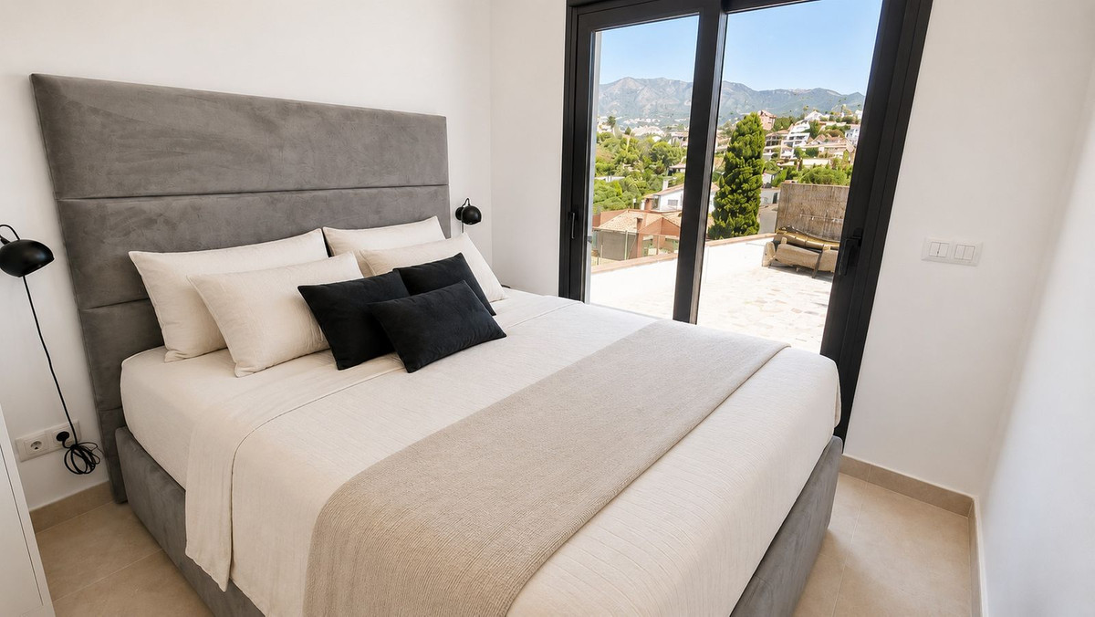 Villa for sale in Fuengirola