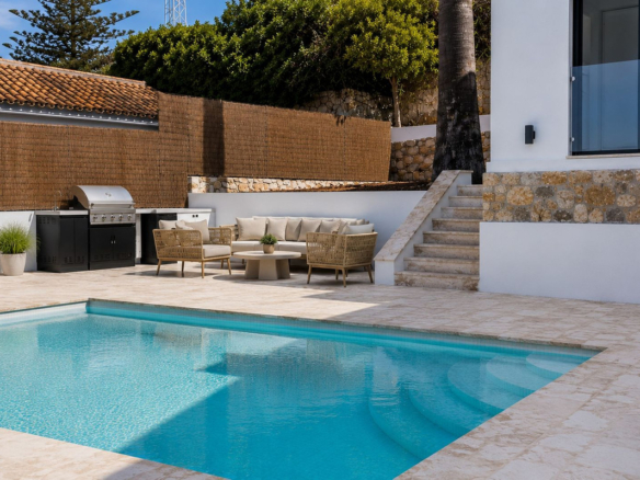 Villa for sale in Fuengirola
