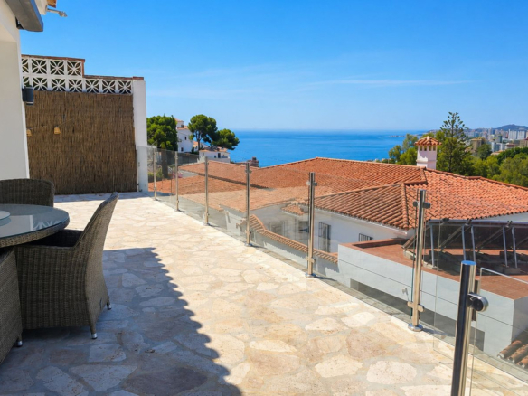 Villa for sale in Fuengirola