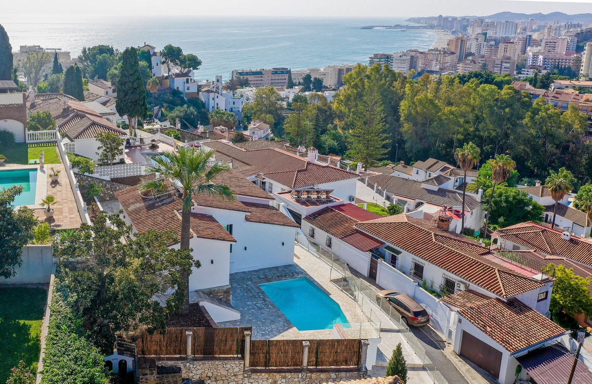 Villa for sale in Fuengirola