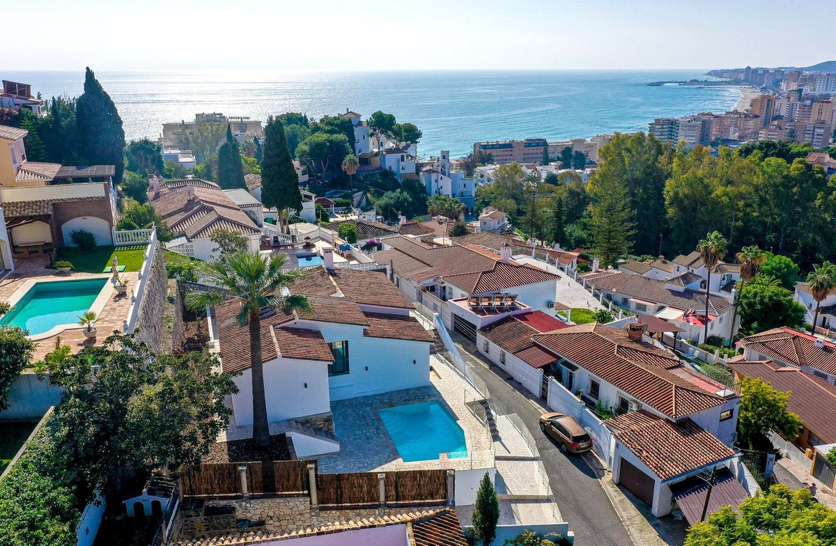 Villa for sale in Fuengirola
