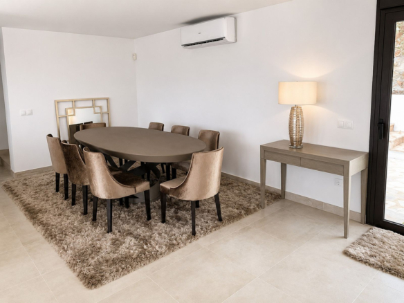 Villa for sale in Fuengirola