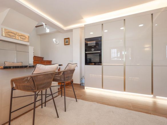 Villa for sale in Guaro