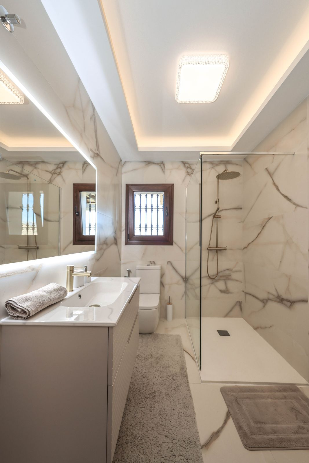 Villa for sale in Guaro