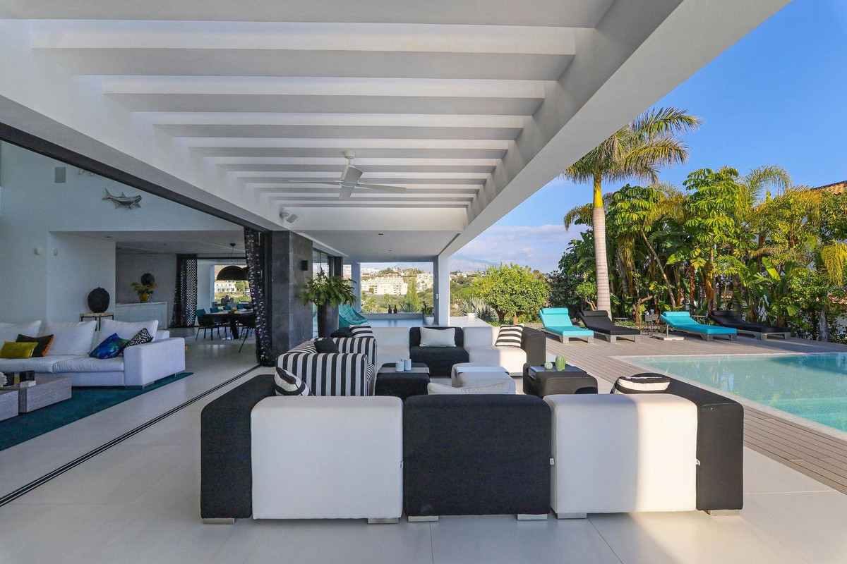 Villa for sale in Málaga