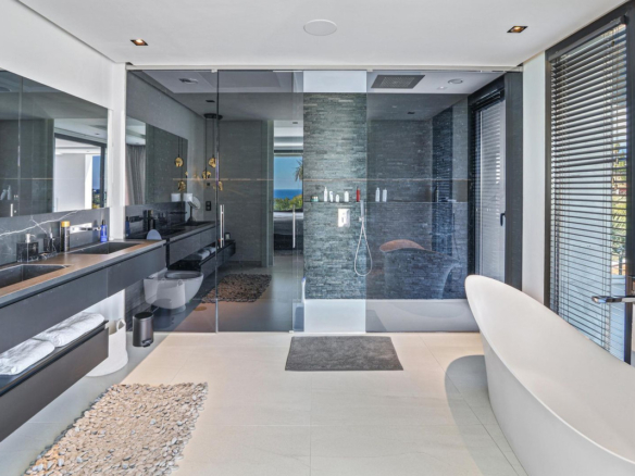 Villa for sale in Málaga