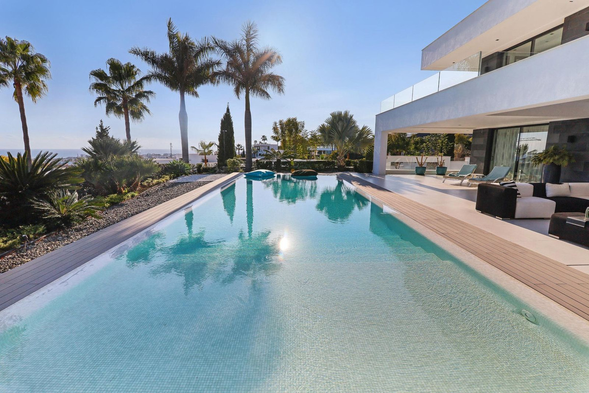 Villa for sale in Málaga