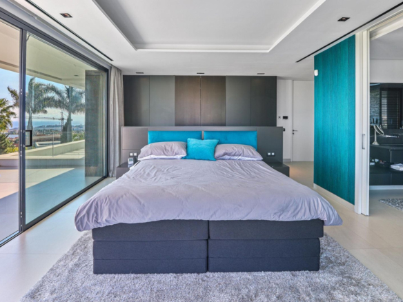 Villa for sale in Málaga