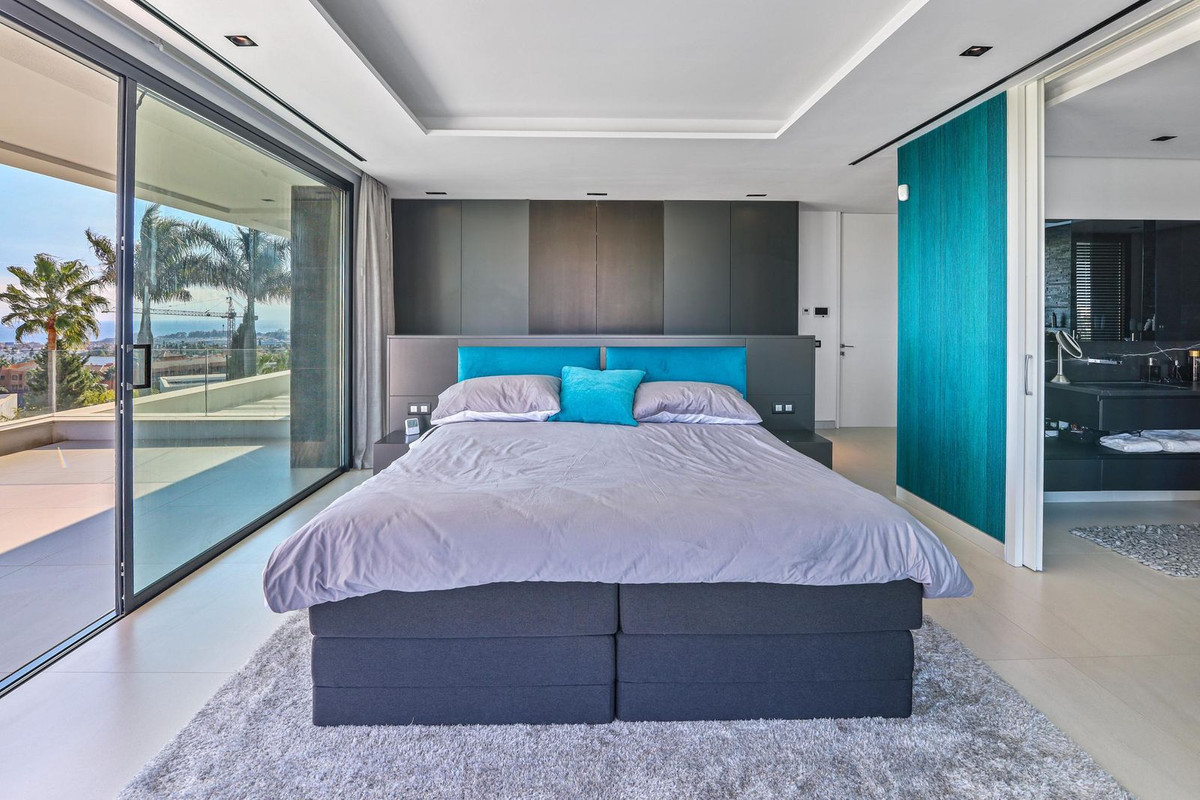 Villa for sale in Málaga