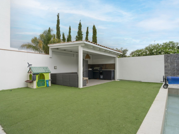 Villa for sale in Málaga