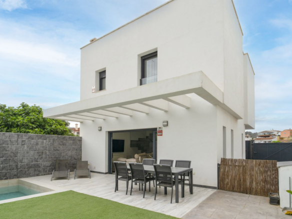 Villa for sale in Málaga