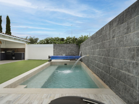 Villa for sale in Málaga