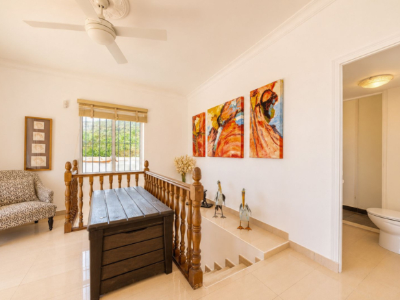 Villa for sale in Manilva