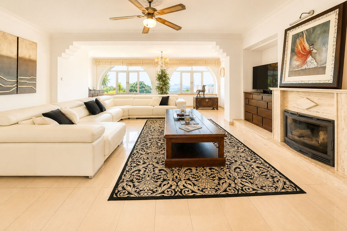 Villa for sale in Manilva