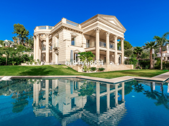 Villa for sale in Marbella