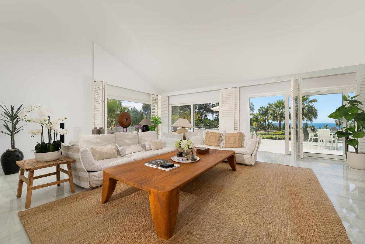 Villa for sale in Marbella