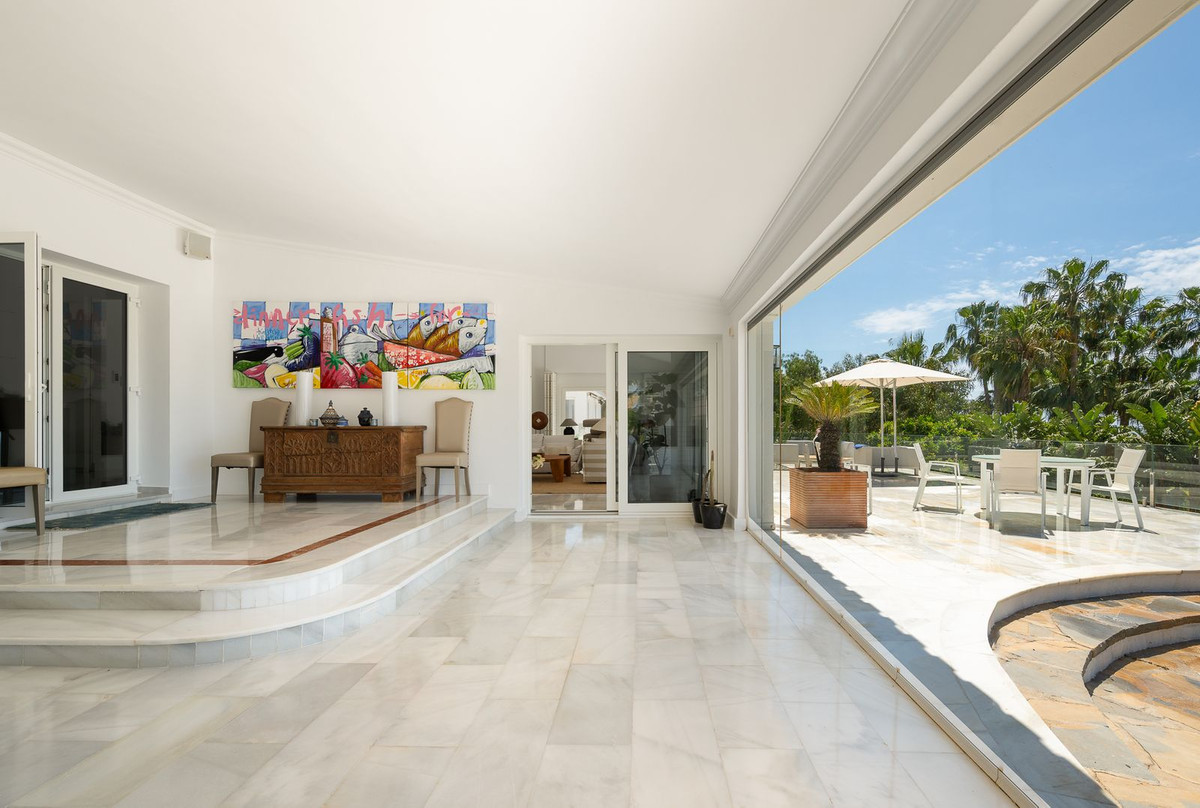 Villa for sale in Marbella