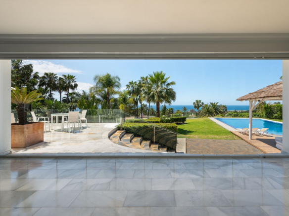 Villa for sale in Marbella