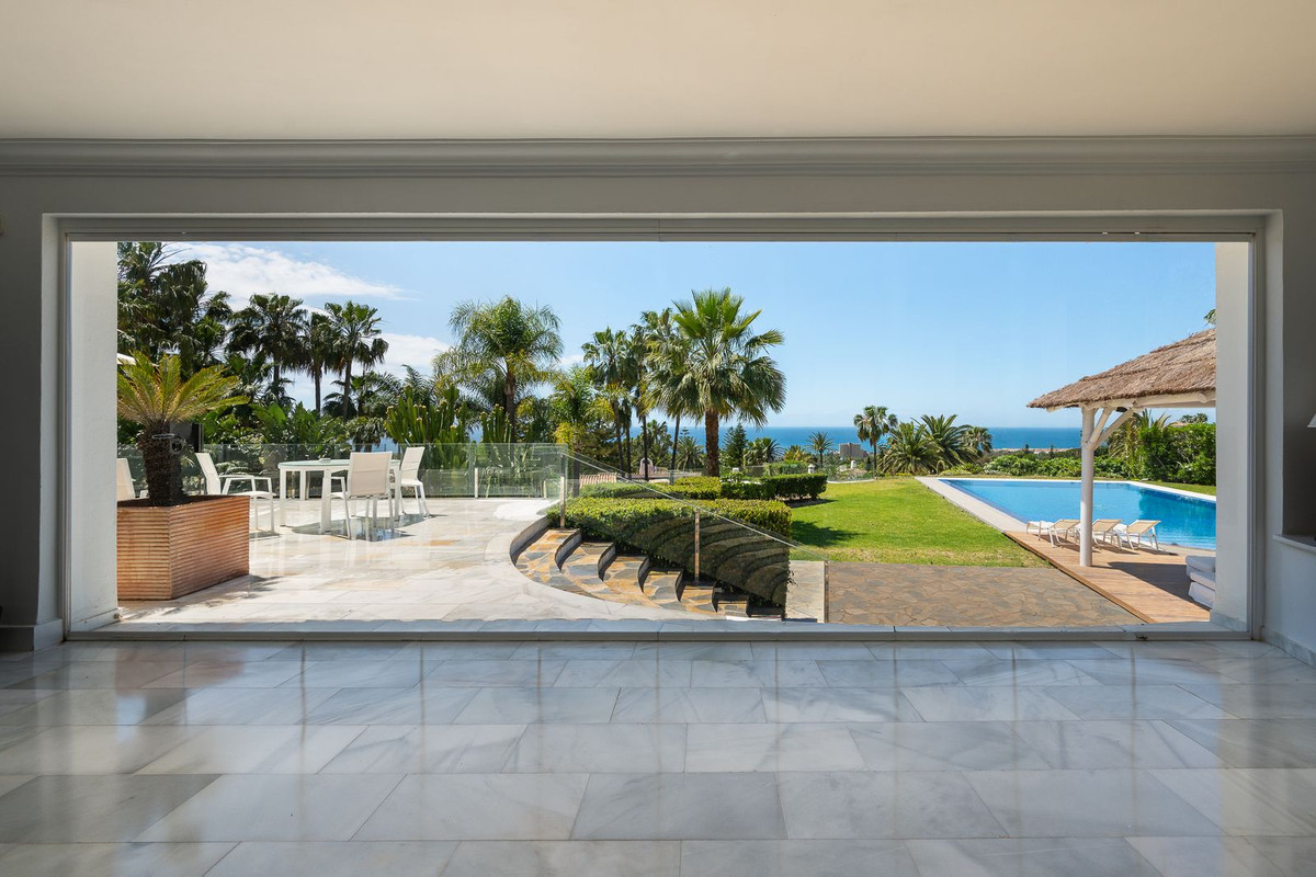 Villa for sale in Marbella