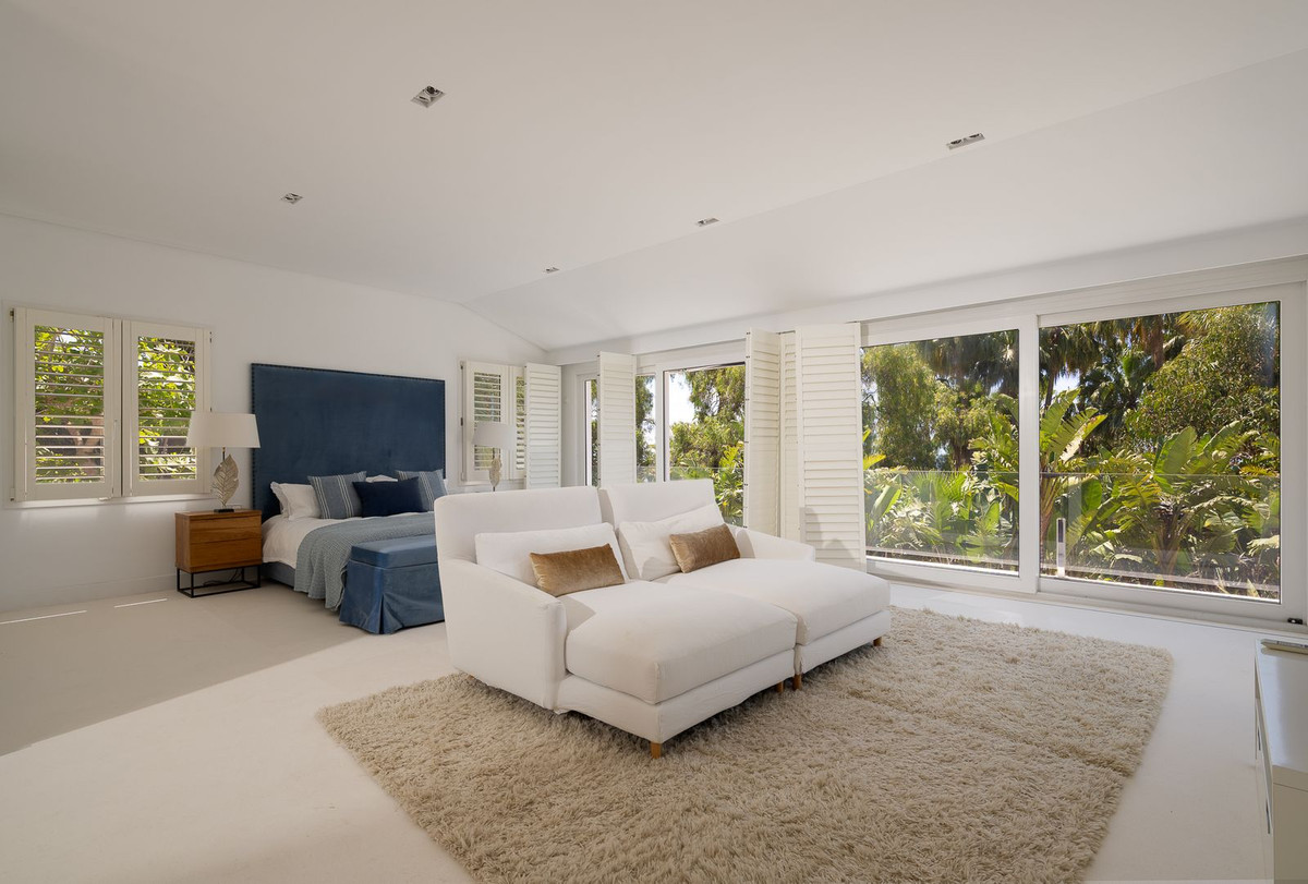 Villa for sale in Marbella