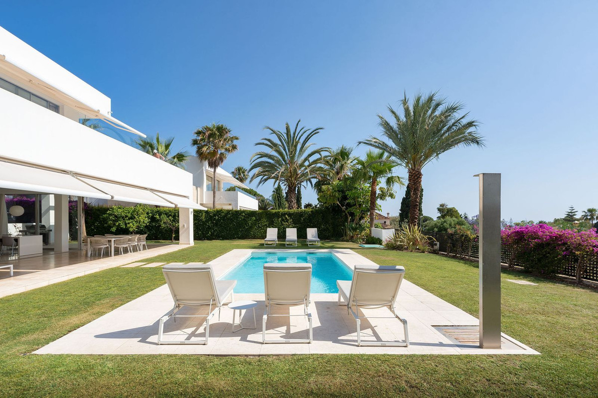 Villa for sale in Marbella