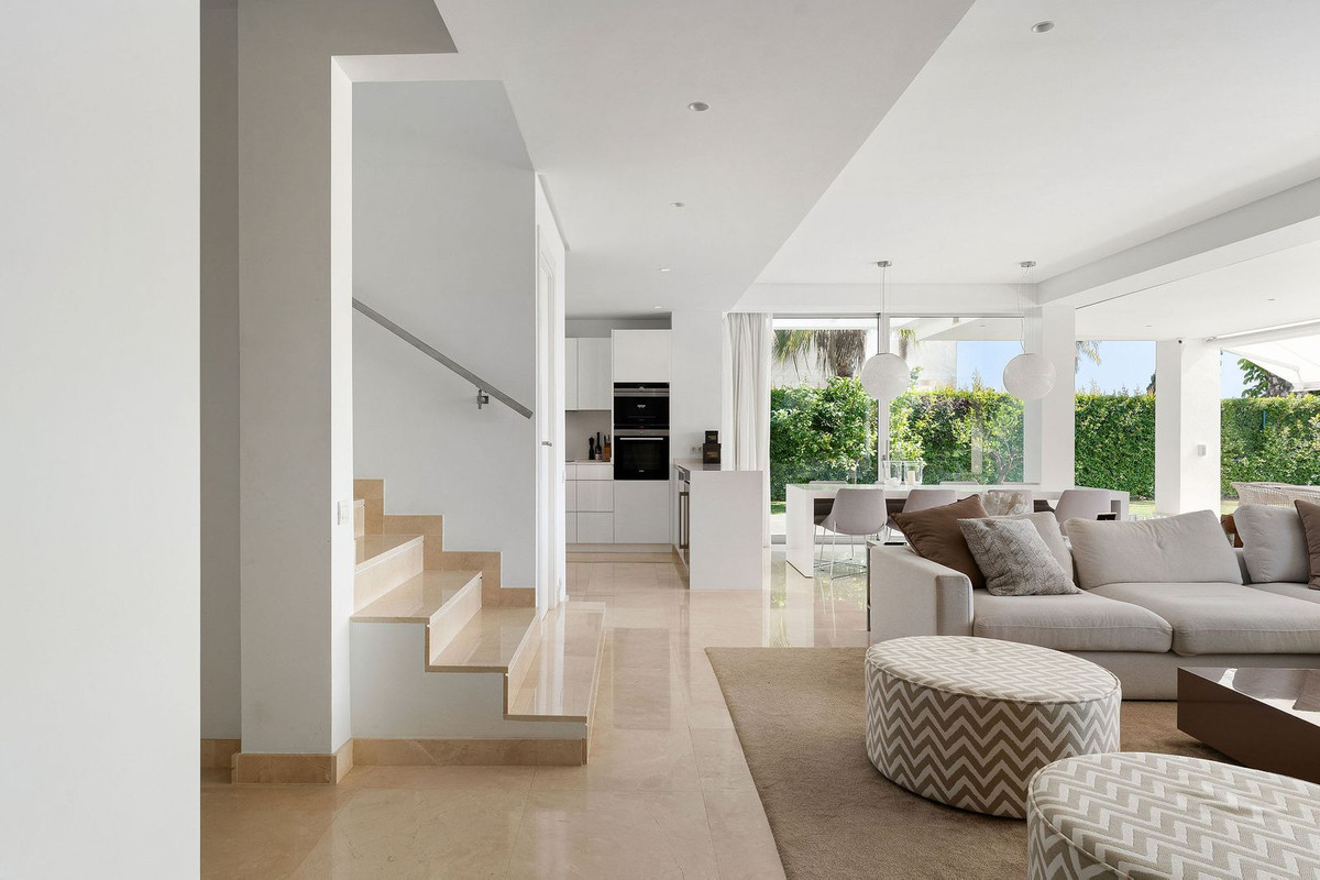 Villa for sale in Marbella