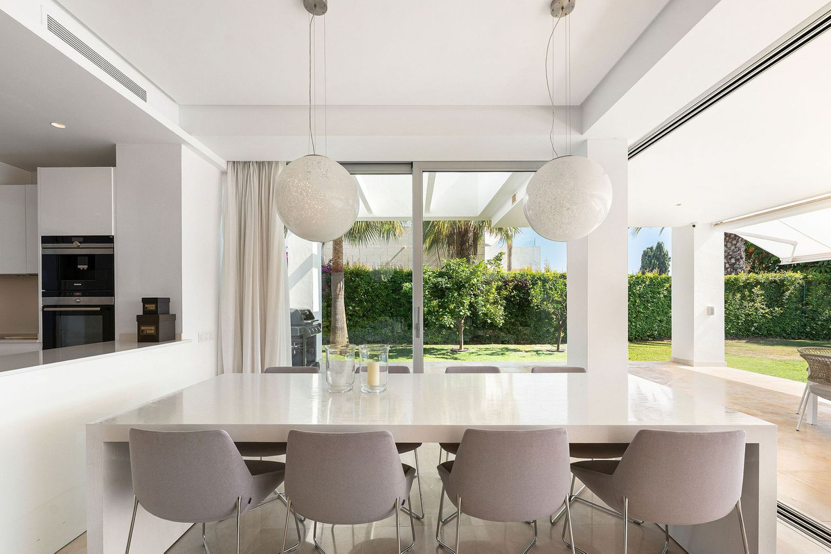 Villa for sale in Marbella