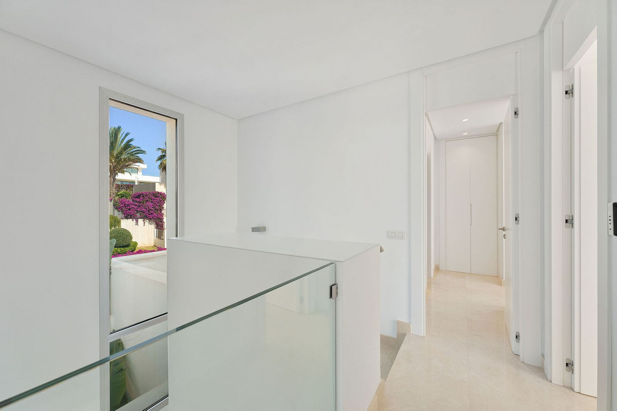 Villa for sale in Marbella