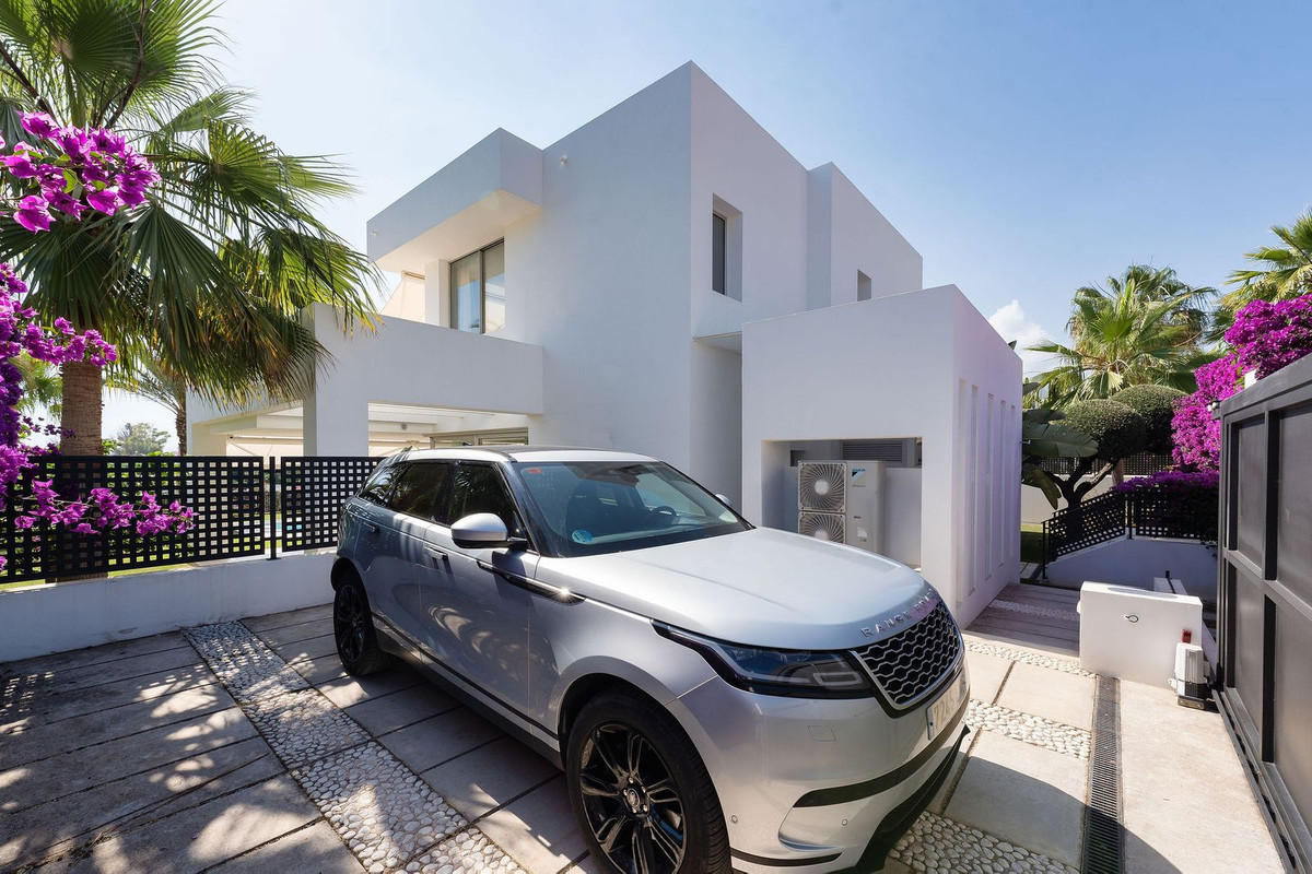 Villa for sale in Marbella