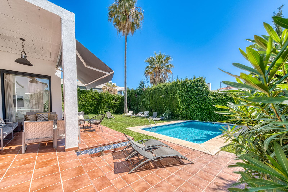Villa for sale in Marbella