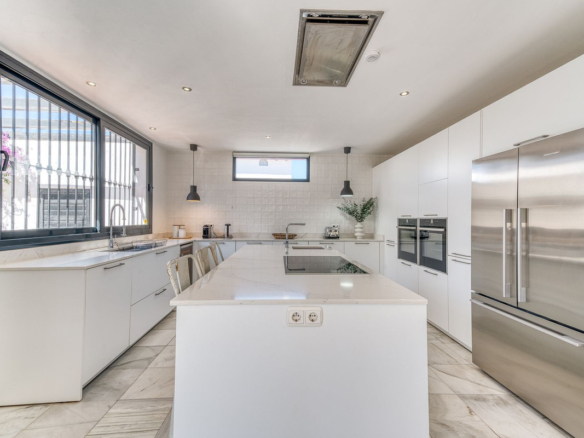 Villa for sale in Marbella