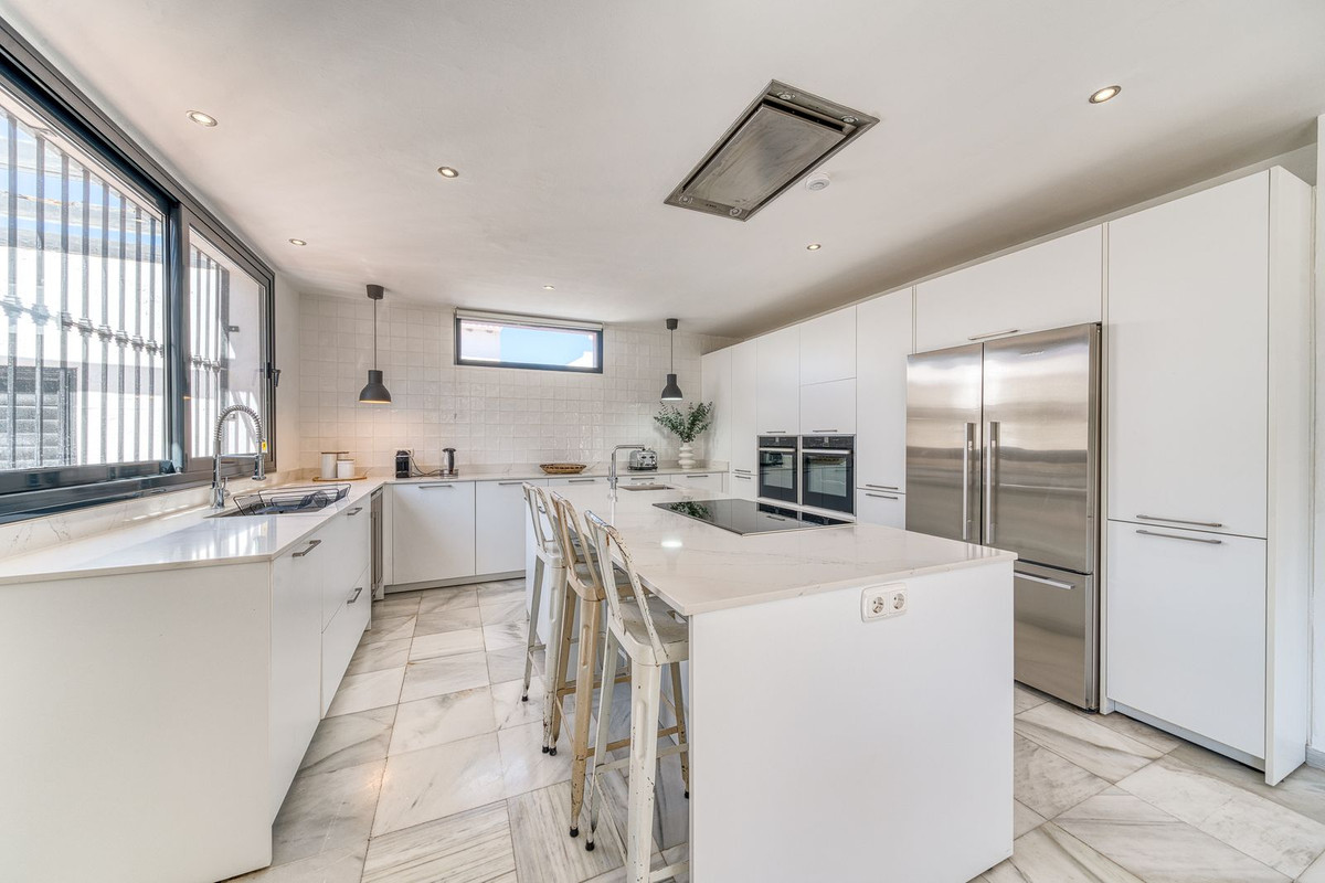 Villa for sale in Marbella