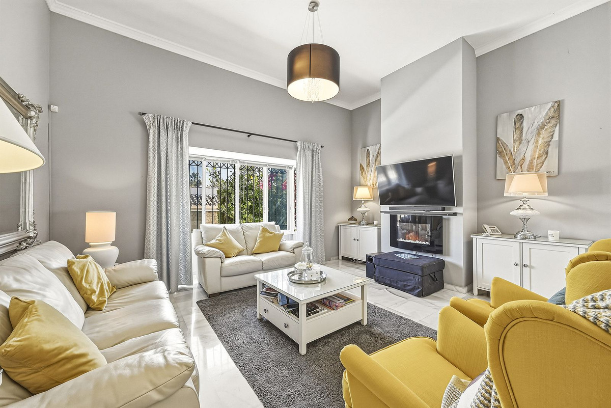 Villa for sale in Marbella