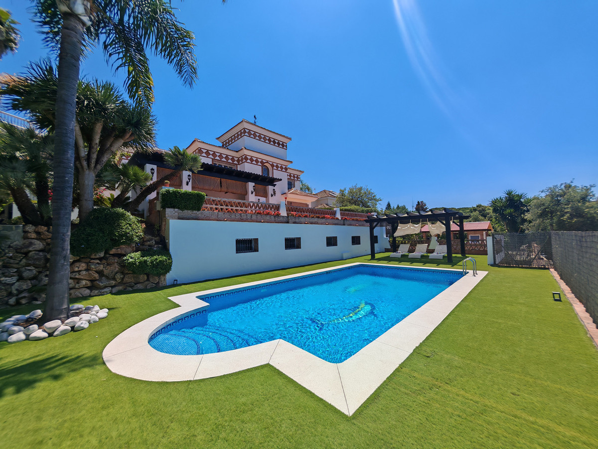 Villa for sale in Marbella