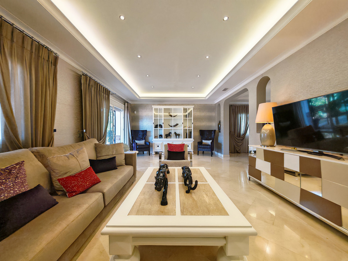 Villa for sale in Marbella