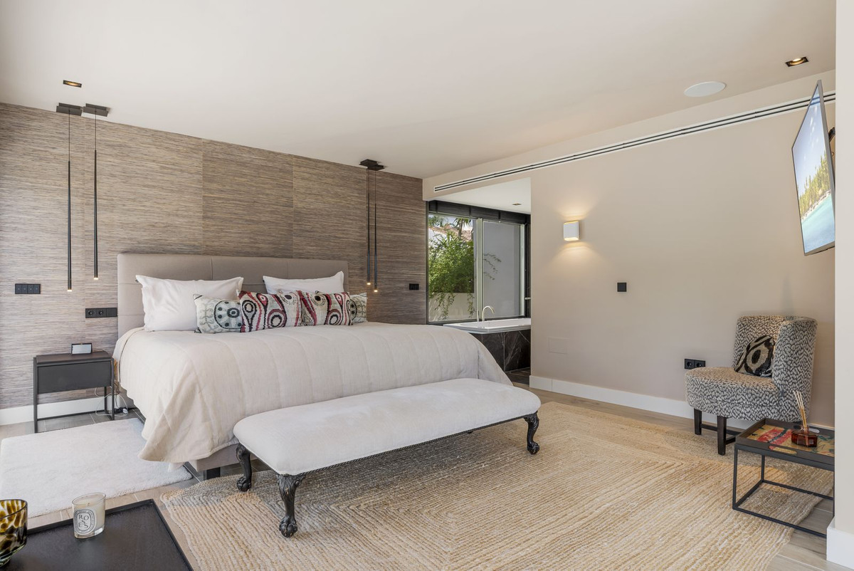 Villa for sale in Marbella